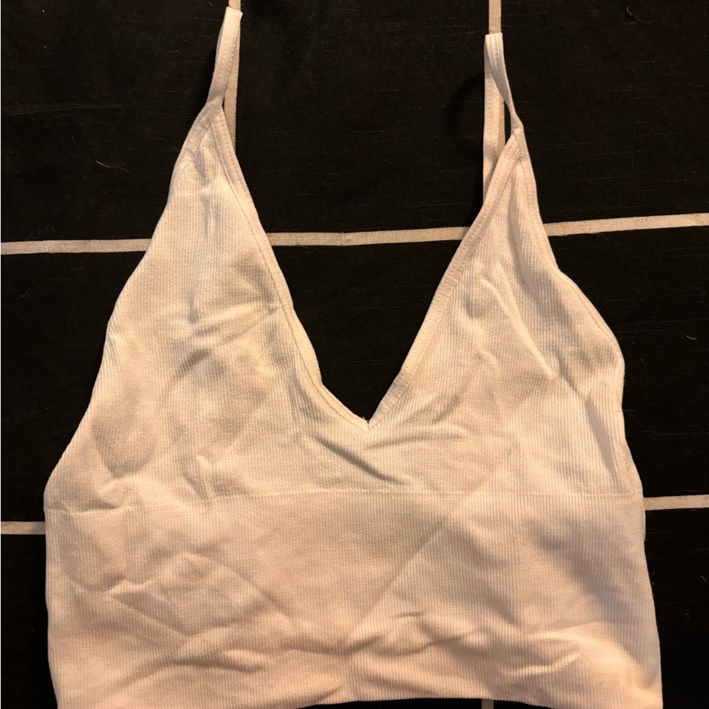ARITZIA SEAMLESS TOP - Picture 2 of 4